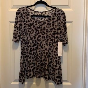Lapis Ladies Leopard Print Short Sleeves Top